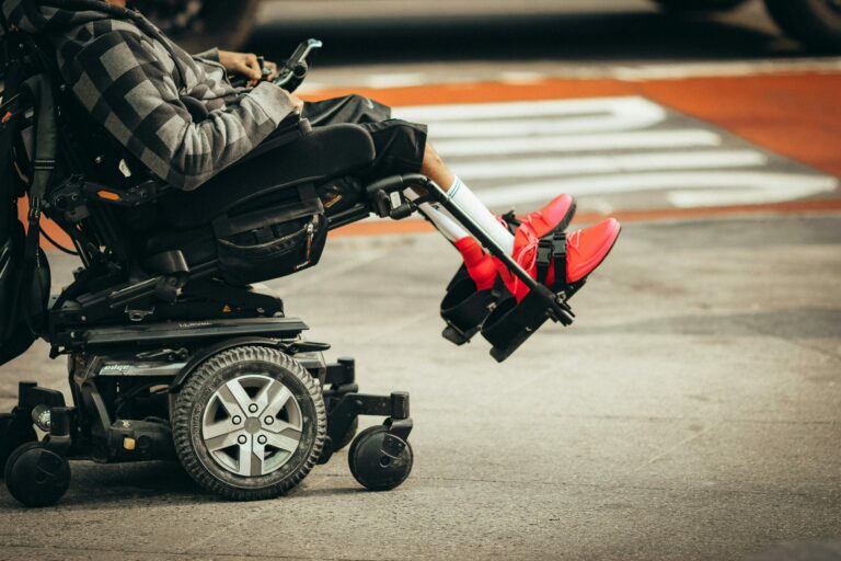 fauteuil roulant manuel ou électrique