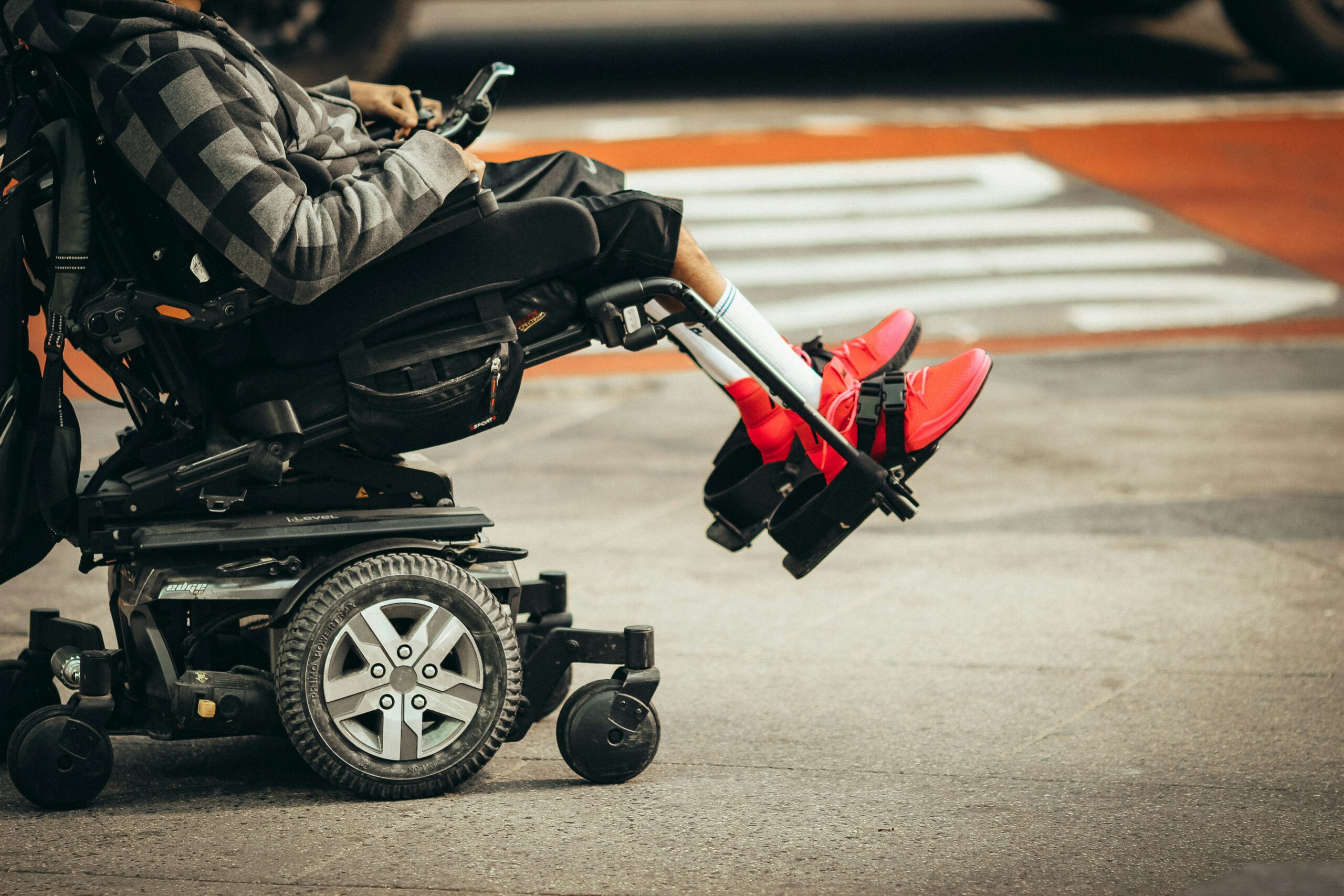 fauteuil roulant manuel ou électrique