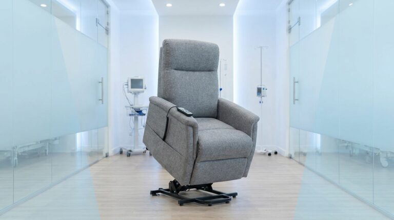 Illustration immersive du sujet : fauteuils releveurs 2 moteurs